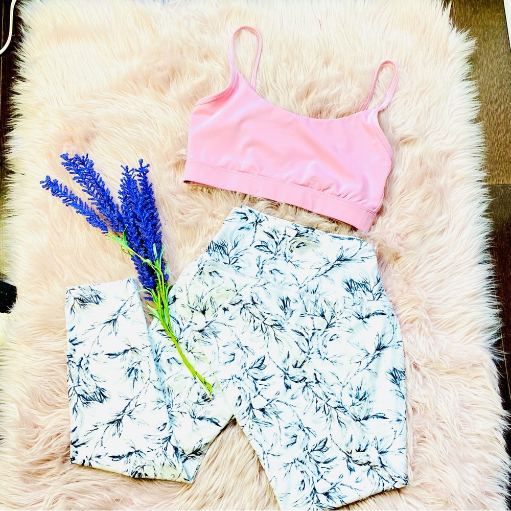 KGMTL ig Blogger Exclusive Online Pink Sports Bra